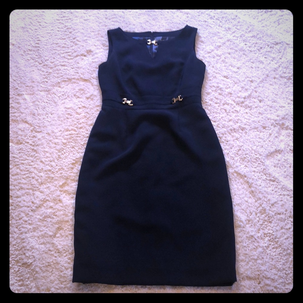 Navy sheath dress! Perfect for any meeting!